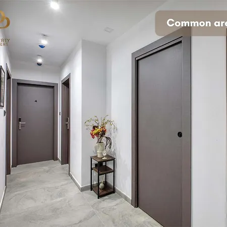 Urban 19 Residences Refined Living Inn *